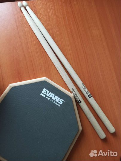 Тренировочный пэд evans и палочки