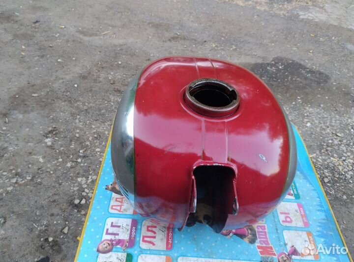 На Яву старуха бак