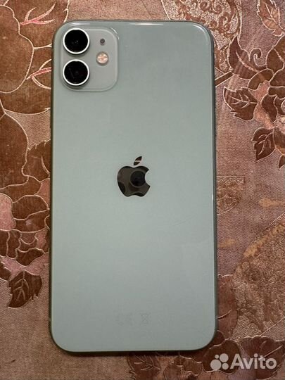 iPhone 11, 64 ГБ