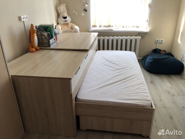 Детская кровать стол