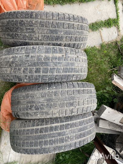 Presa PI02 215/60 R16