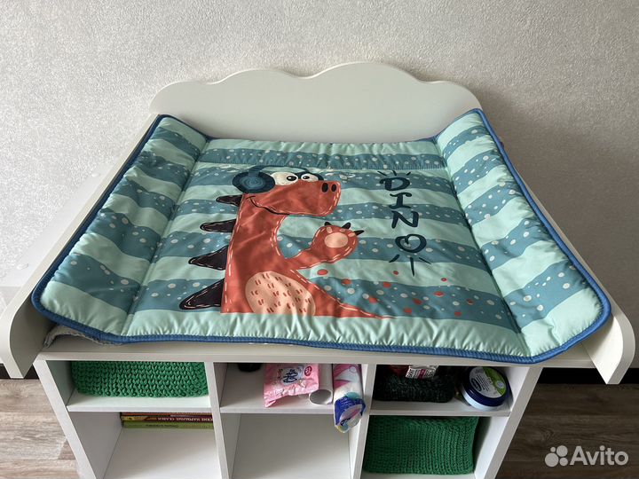 Пеленальный столик