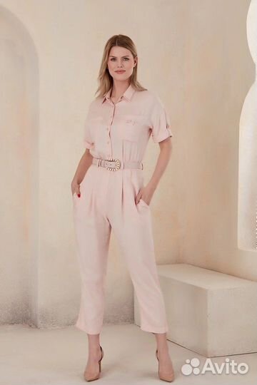 Очень красивый лёгкий комбинезон