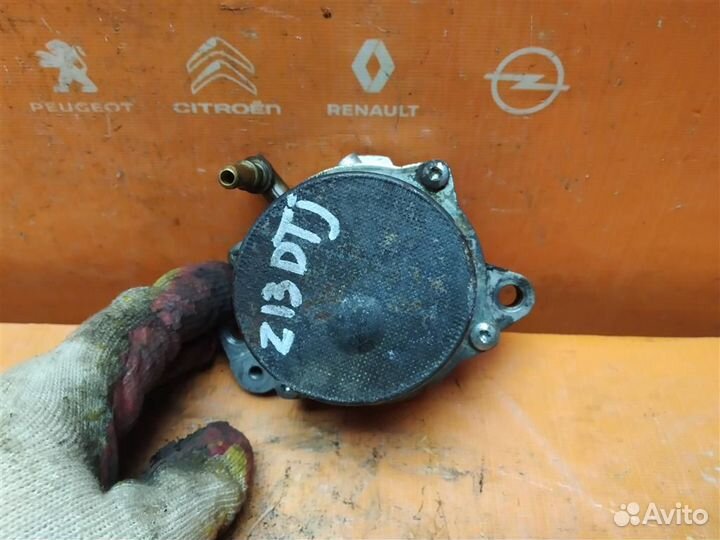 Насос вакуумный Opel Corsa D (2006-2015)