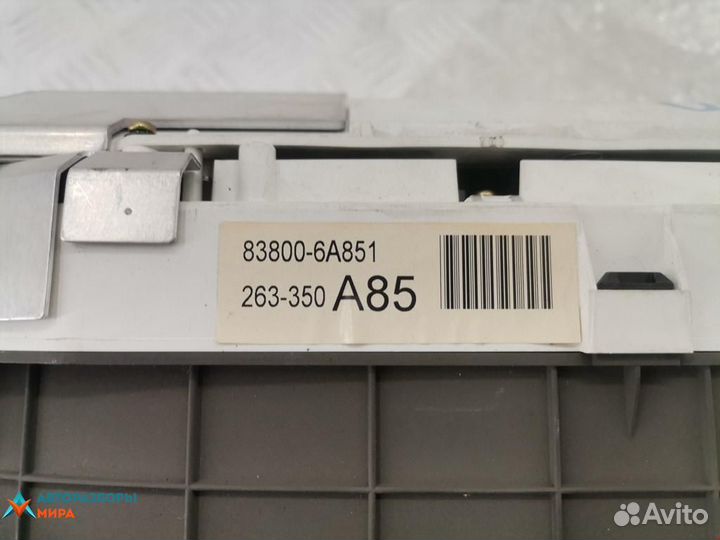 Щиток приборов (приборная панель) Lexus LX 2 1999