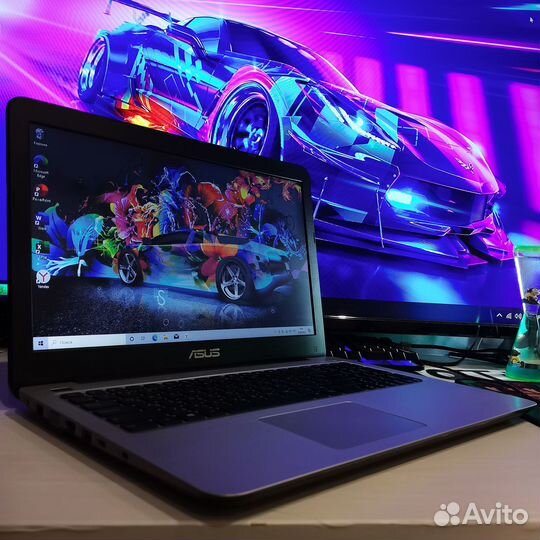 Ноутбуки продаются всвязи с закрытием офисов