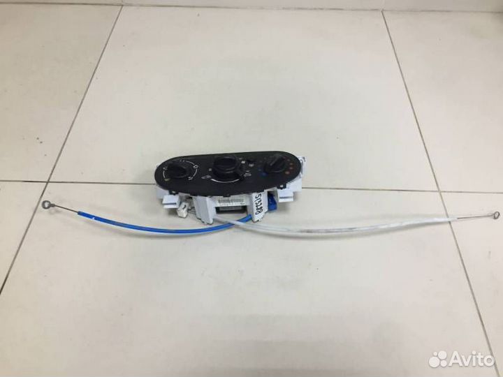 Блок управления отопителем Renault Sandero 2009-20