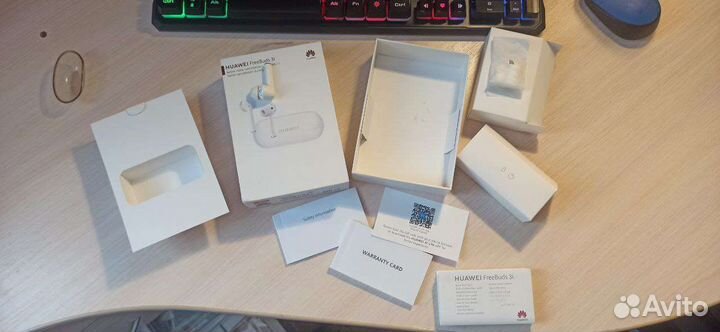 Коробка Huawei FreeBuds 3i
