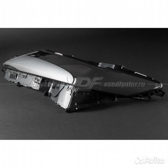 Стекло для фары Toyota Camry XV70 full LED (2017-2