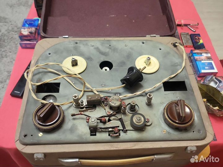 Катушечный магнитофон