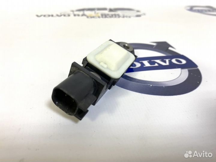Датчик удара правый Volvo XC90 2002-2014