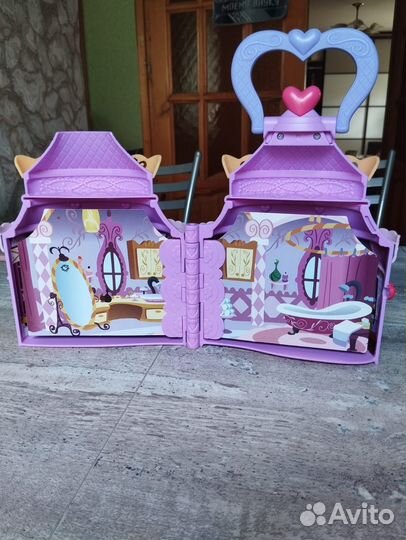Кукольный домик