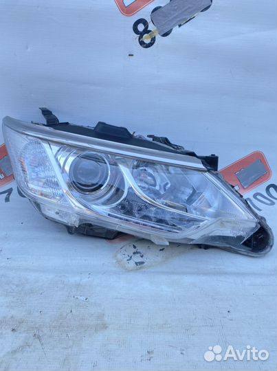 Toyota Camry v55 фара правая