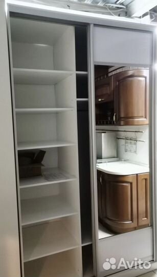 Шкаф купе 1400 волна глянец