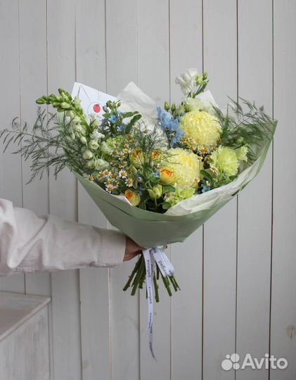 Букет ромашек с хризантемой