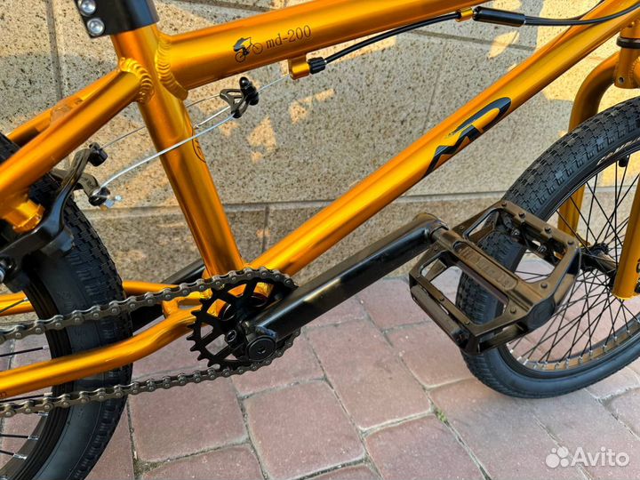 Велосипед новый BMX трюковой R20