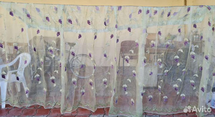 Тюль,стол,стулья,ковер