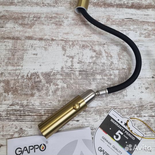 Золотой смеситель для кухни Gappo G4398-43 с душем