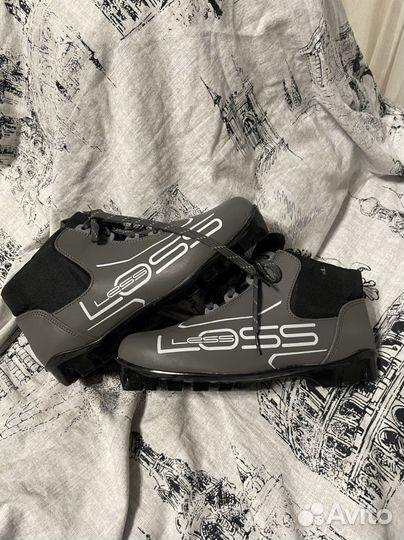 Лыжные ботинки