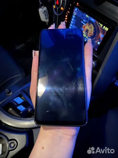 Samsung Galaxy A20, 3/32 ГБ