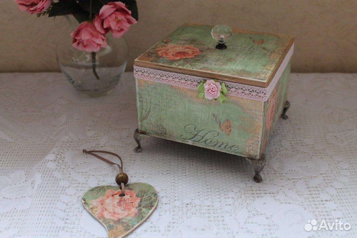 Шкатулка для украшений