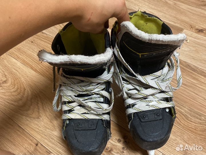 Коньки хоккейные размер 38,5