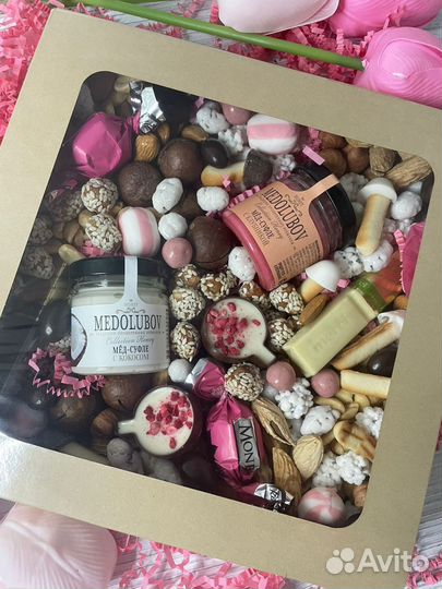 Подарки, вкусные наборы и букеты