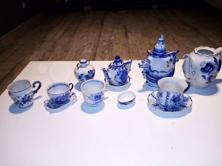 Коллекция Гжели, много разных предметов