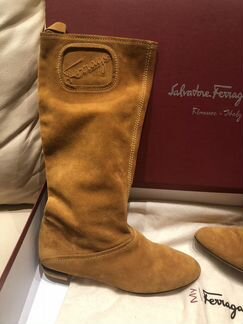 Salvatore Ferragamo сапоги замшевые, размер 37