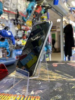 Телефон iPhone X