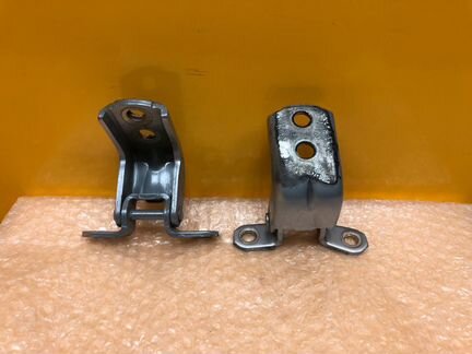 Петли двери передние Nissan Murano Z52 2014-2020