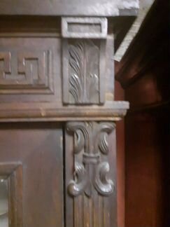 Шкаф дореволюционный