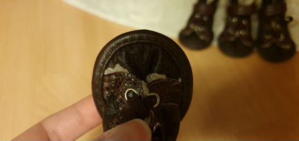 Зимнии сапожки хорошего качества, с нескользящей п