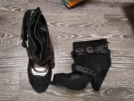 Новые туфли пакетом