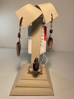 Комплект из золота серьги и кольцо