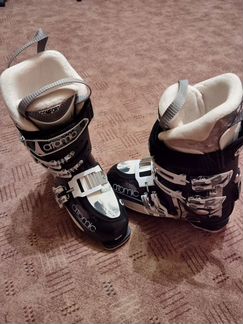 Горнолыжные ботинки: Atomic Waymaker 60 W