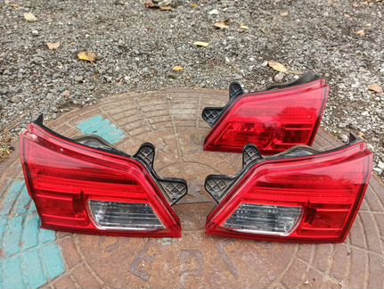 Задние фонари крышки багажника Subaru Outback B14