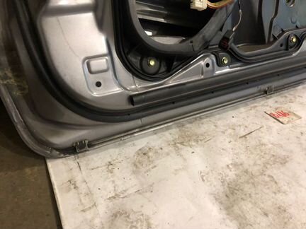 Дверь передняя правая Mazda 3 BK LF 2006