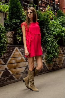 Платье розовое