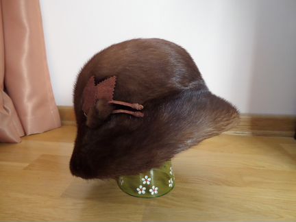 Шапка (шляпка) из норки 56 размер