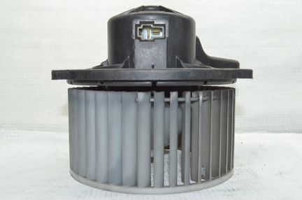 Моторчик печки Hyundai Starex, H1