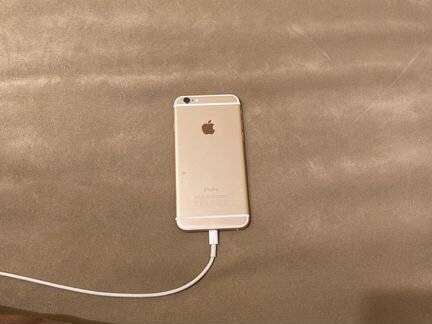 Телефон iPhone 6