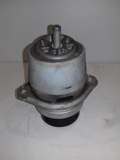 Подушка двигателя Туарег с 10 года 7L8199131H