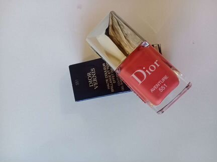 Лак Dior 551