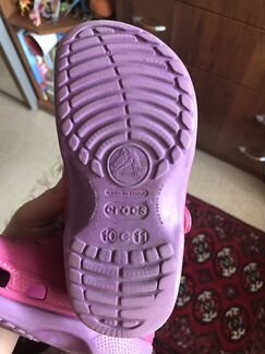 Босоножки crocs