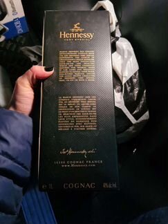 Бутылка и коробка из-под Hennessy 1 литр