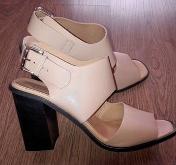 Кожанные босоножки Topshop