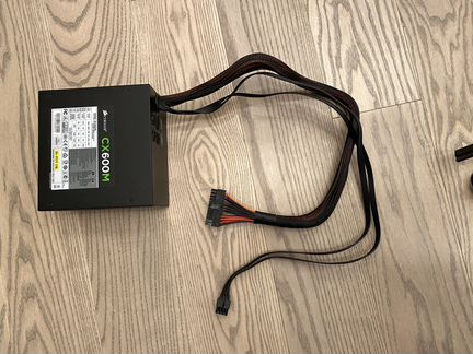 Блок питания Corsair CM600M