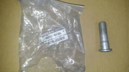 Шпилька колеса заднего Nissan Cabstar 432229X50A