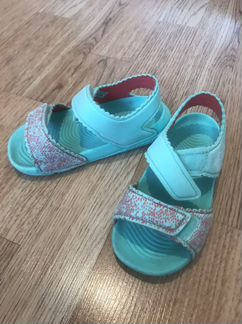 Сандали Адидас для пляжа